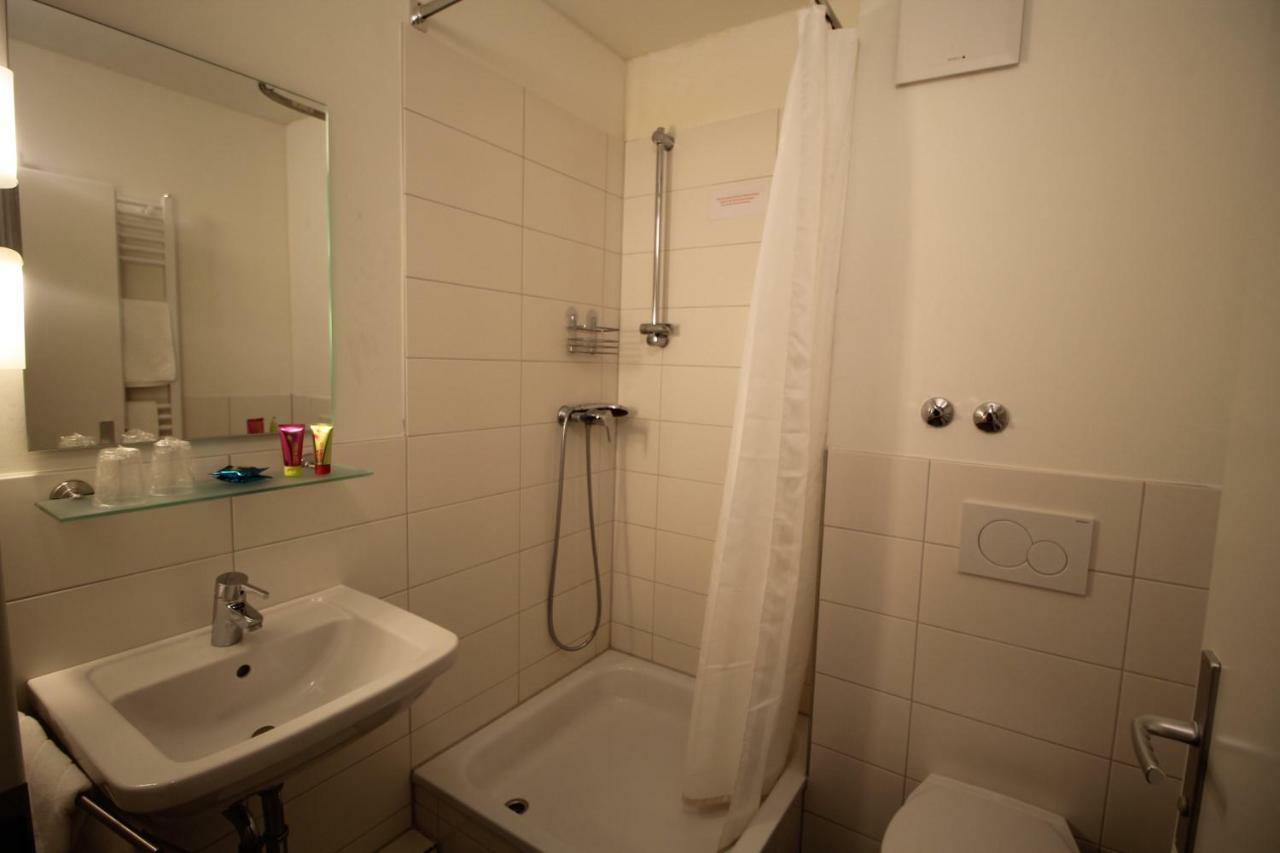 Heimat St. Pauli Hotel ฮัมบูร์ก ภายนอก รูปภาพ