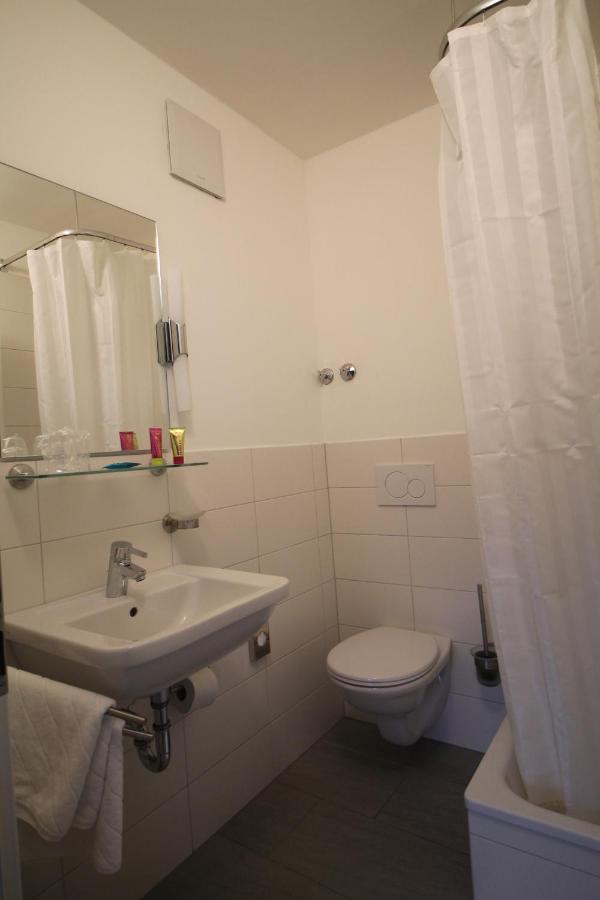 Heimat St. Pauli Hotel ฮัมบูร์ก ภายนอก รูปภาพ